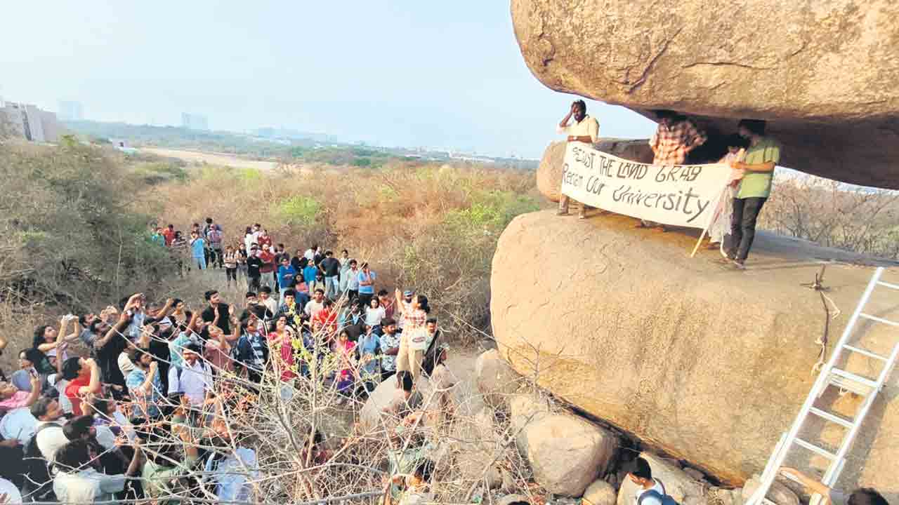 Congress Govt | సెంట్రల్‌ వర్సిటీ భూములపై గురి.. 400 ఎకరాలు విక్రయించనున్న రేవంత్‌ సర్కార్‌!