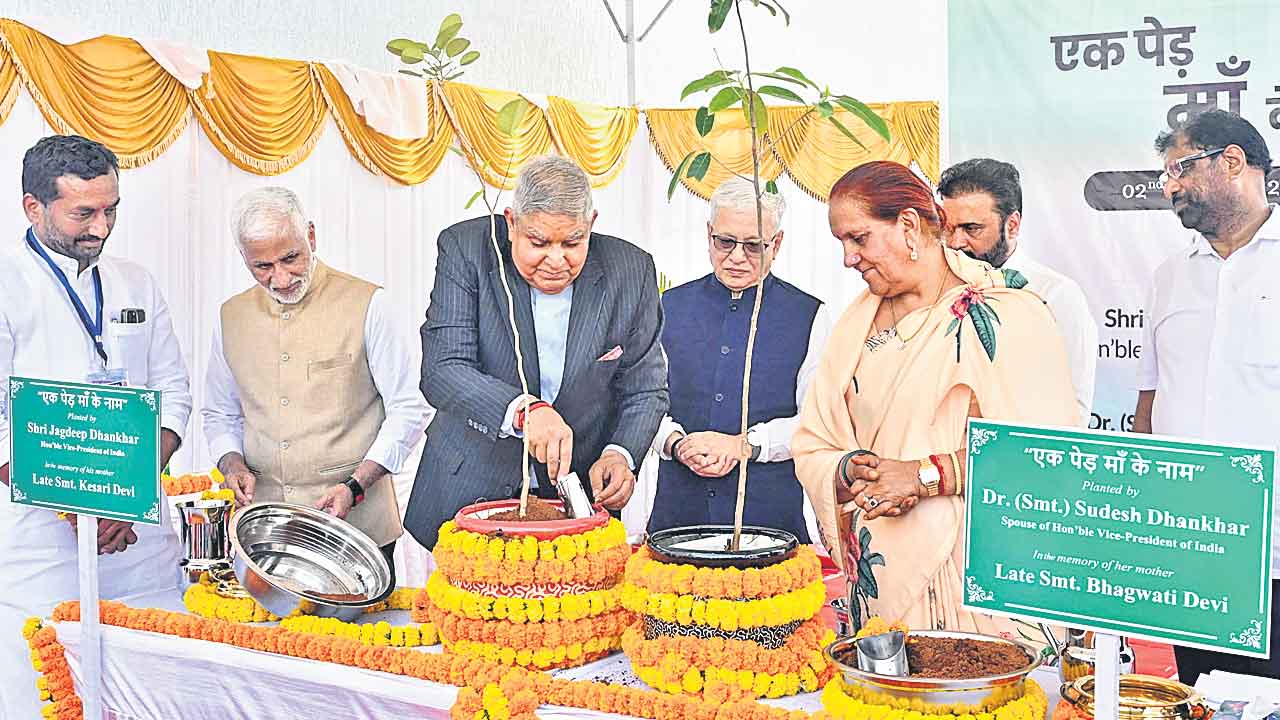 నవీన భారత్ లక్ష్యంగా సాగాలి