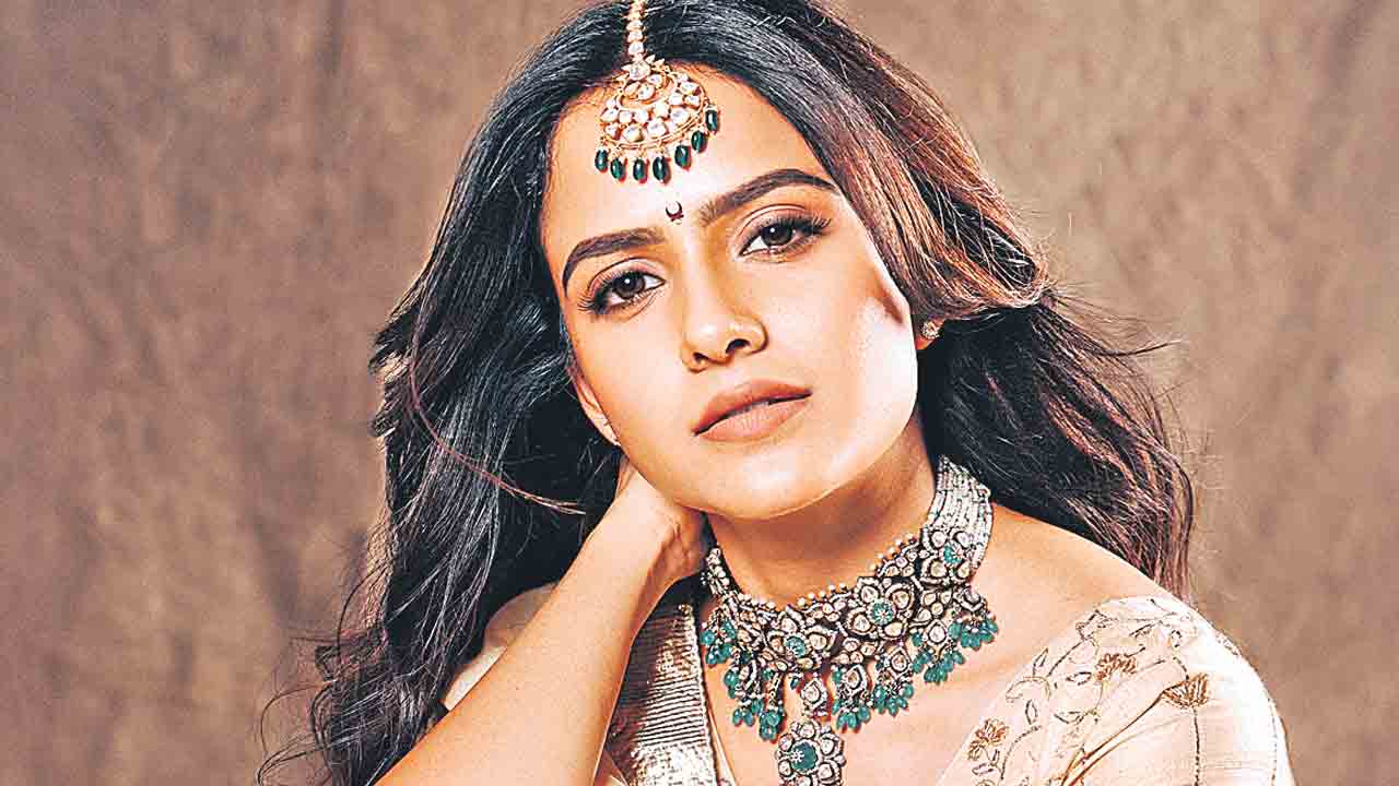 బేబీ బిజీ బిజీ..