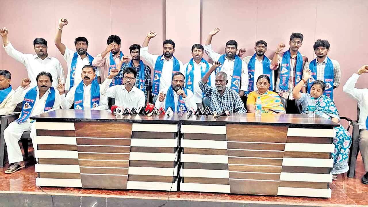 త్యాగాల పునాదులపై మందకృష్ణ భోగాలు