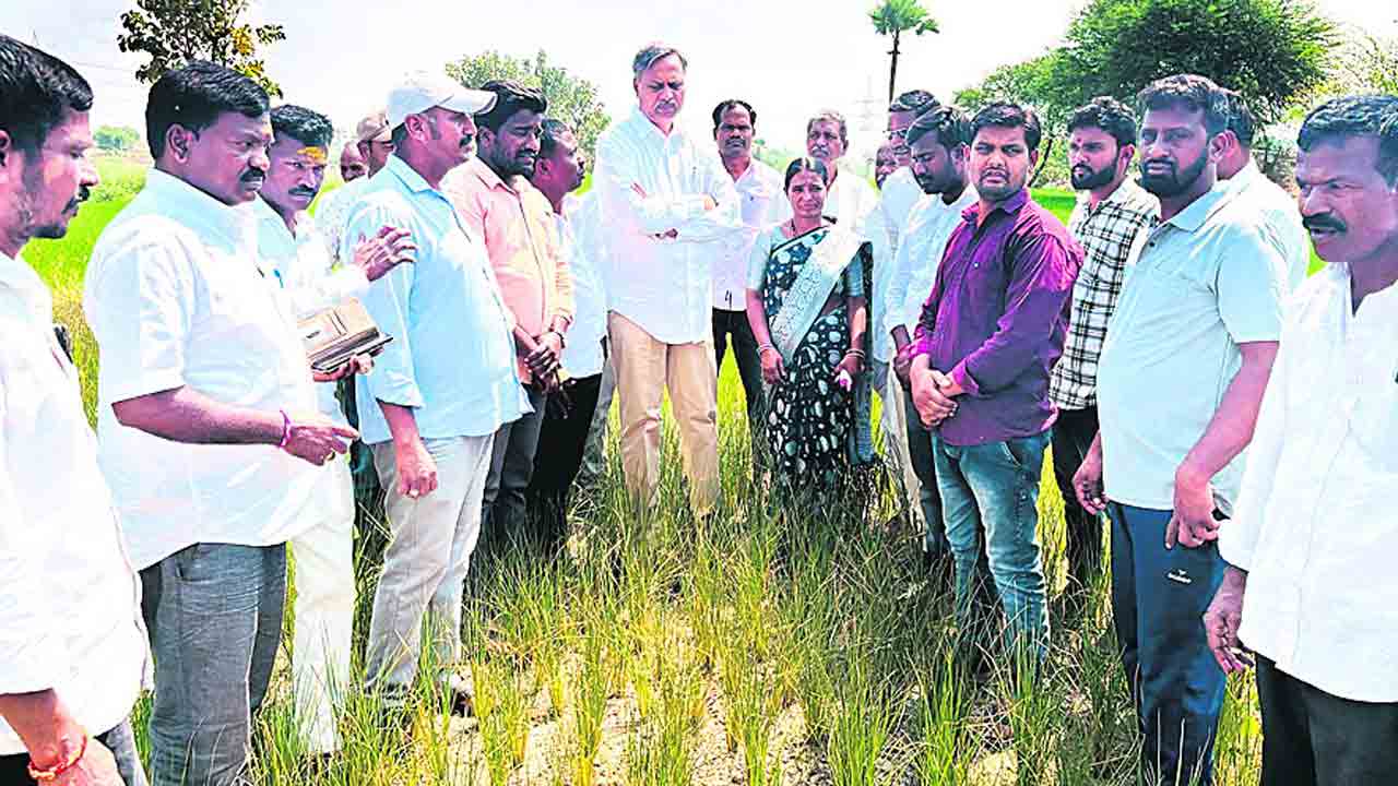 కాంగ్రెస్‌ పాలనలో రైతులకు కన్నీళ్లే