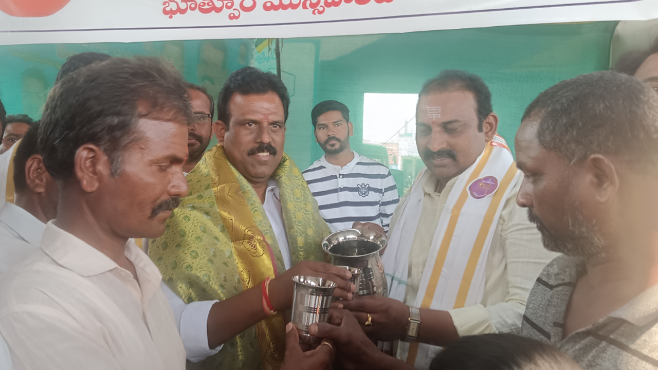 Bhuthpur | చలివేంద్రాలు ఏర్పాటు చేసి ప్రజల దాహార్తిని తీర్చాలి : ఎమ్మెల్యే మధుసూదన్‌రెడ్డి