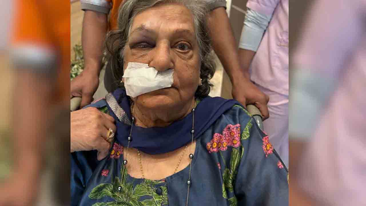 Air India | ఎయిర్‌ ఇండియా సిబ్బంది నిర్వాకం.. వీల్‌ఛైర్‌ నిరాకరించడంతో కిందపడి ఐసీయూలో చేరిన వృద్ధురాలు
