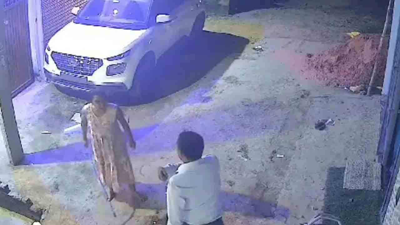 Wife’s ‘Drum’ Warning | నరికి ‘డ్రమ్’లో కుక్కుతా.. భర్తను కొట్టి ‘మీరట్’ హత్య తరహా   భార్య వార్నింగ్