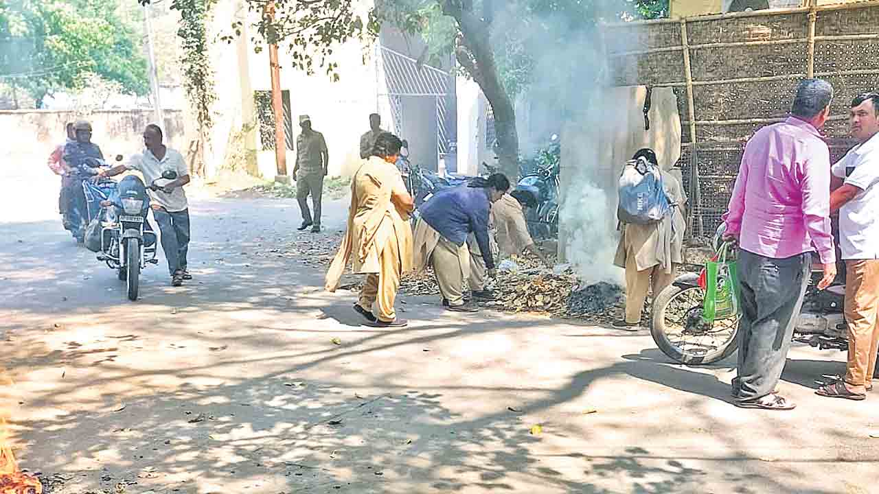 Home Guards | హోంగార్డులతో ఊడిగం.. పోలీసు శాఖలో ఇంకా కొనసాగుతున్న ఆర్డర్లీ వ్యవస్థ!