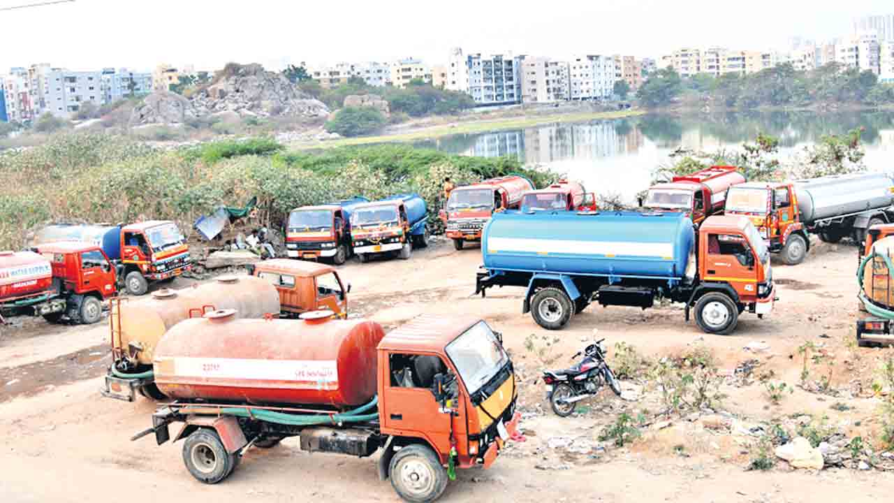 Hyderabad | గొంతు తడవాలంటే పొదుపు చేయాల్సిందే!.. హైదరాబాద్‌లో అడుగంటుతున్న భూగర్భ జలాలు!