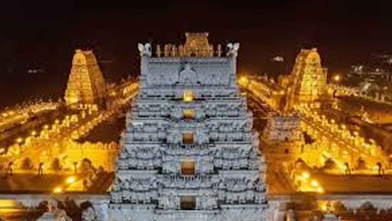 యాదగిరిగుట్ట వార్షిక బ్రహ్మోత్సవాలు ప్రారంభం