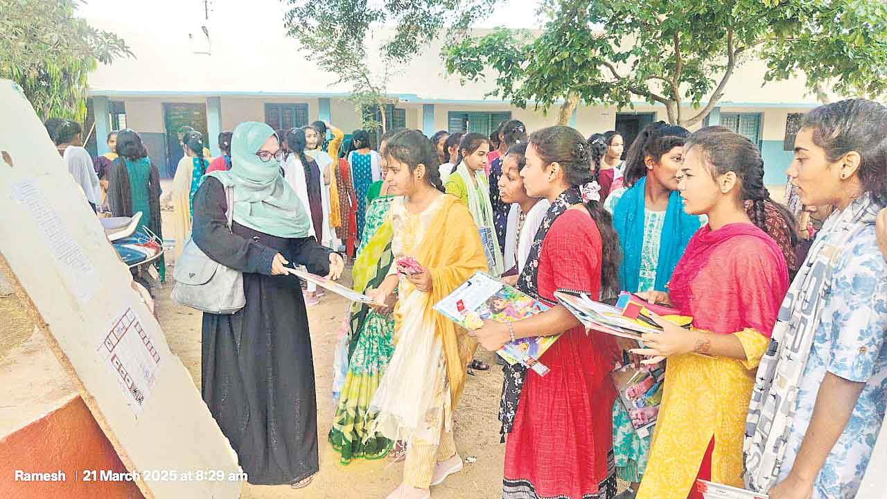 ‘పది’ పరీక్షలు ప్రారంభం