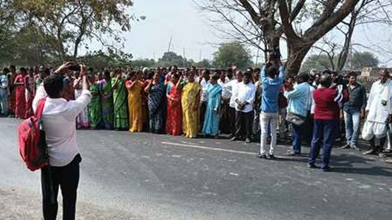 Mamunur Airport | మామునూరు ఎయిర్‌పోర్ట్‌ భూ నిర్వాసితుల ఆందోళన
