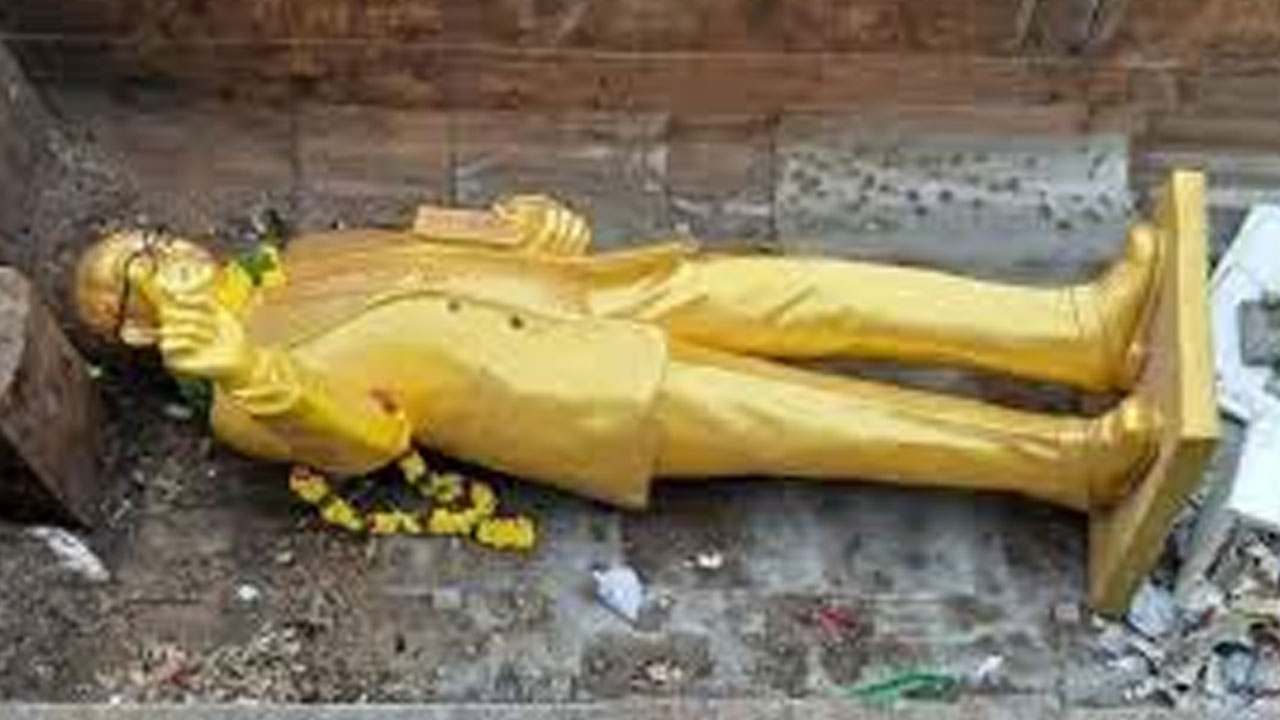Ambedkar Statue | ఎల్లాపూర్‌లో అంబేద్కర్ విగ్రహం ధ్వంసం.. ముగ్గురు అరెస్ట్‌