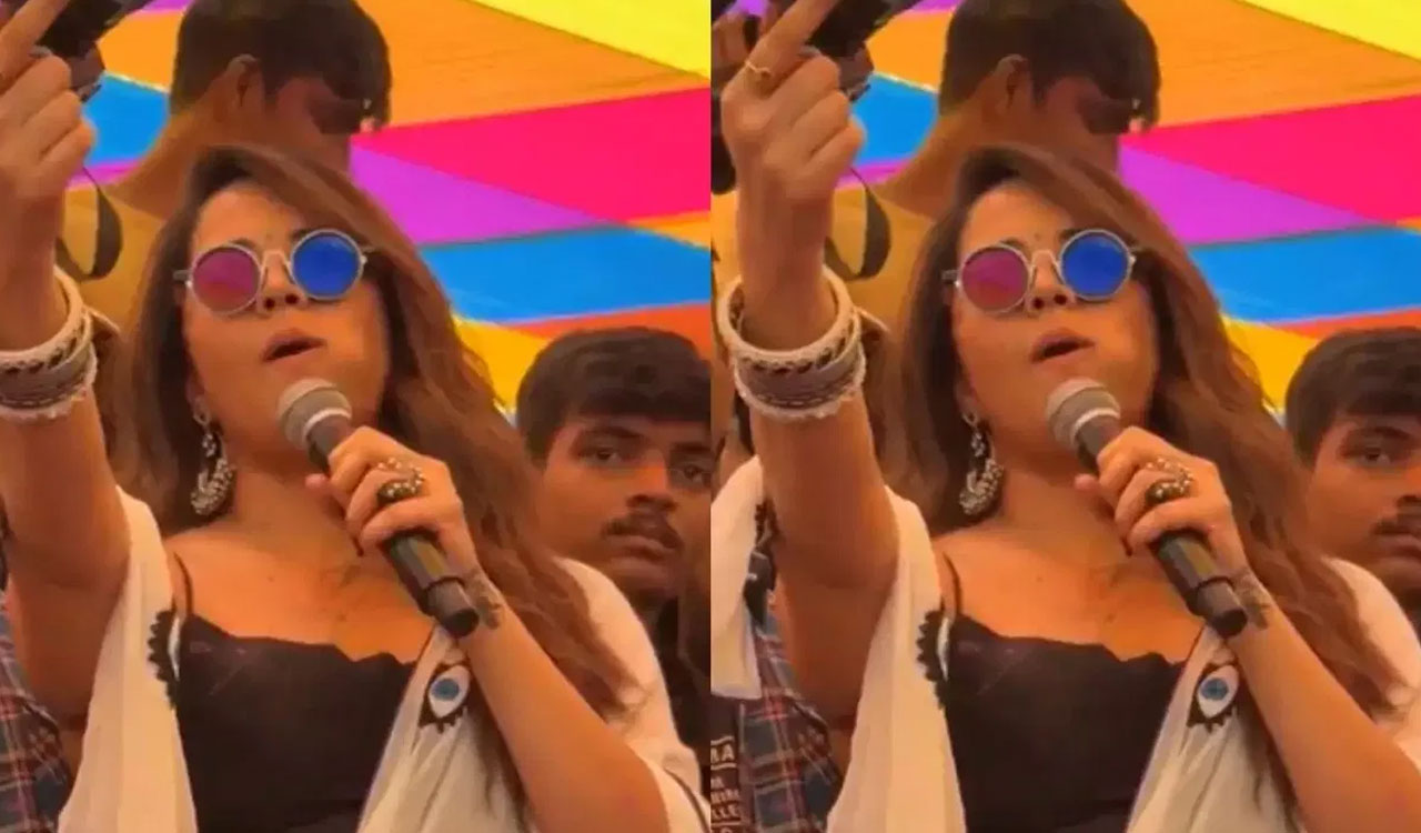 Anasuya | ఆక‌తాయికి ద‌మ్కీ ఇచ్చిన అన‌సూయ‌.. ప్యాంట్ త‌డిసిపోతుందా అంటూ సైగ‌