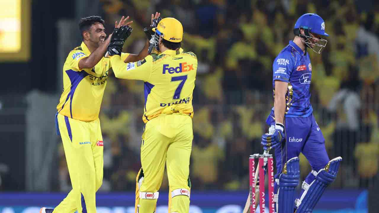 IPL 2025 | రోహిత్ డ‌కౌట్.. భార‌మంతా సూర్య‌, తిల‌క్‌పైనే..!