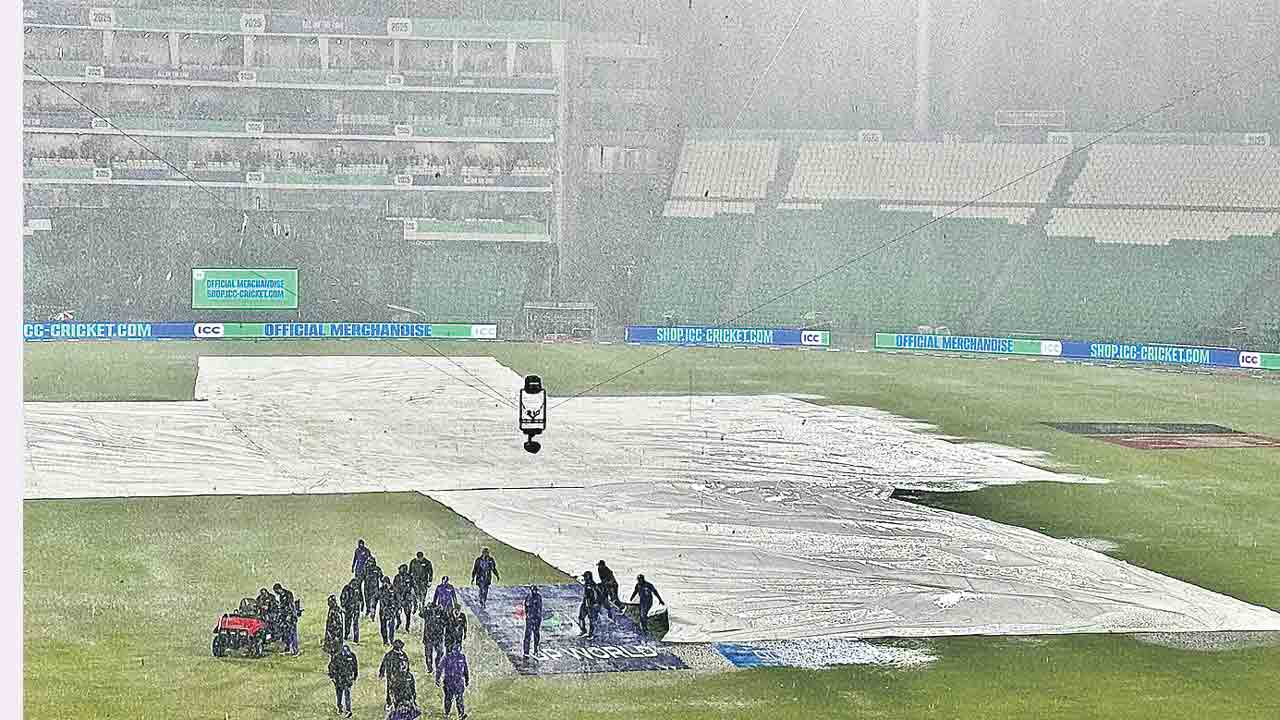 Champions Trophy | సెమీస్‌కు ఆసీస్‌.. చాంపియన్స్‌ ట్రోఫీని నీడలా వెంటాడుతున్న వరుణుడు