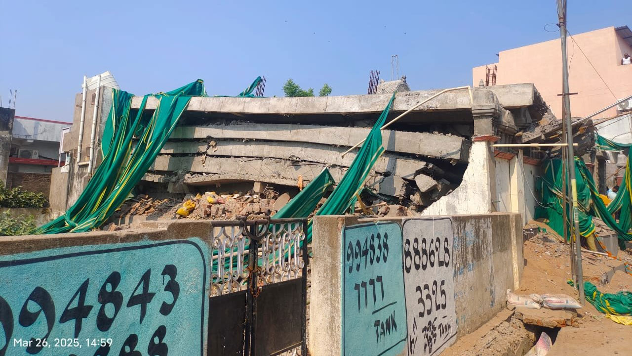 Bhadrachalam | భద్రాచలంలో ఘోర ప్రమాదం.. ఆరంతస్తుల భవనం కూలి ఇద్దరు మృతి