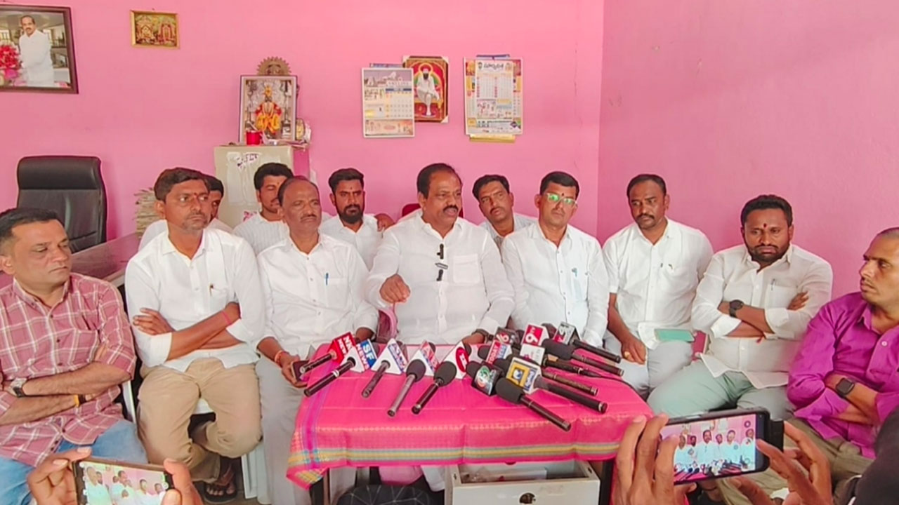 Ex MLA Bhupal Reddy | ప్ర‌భుత్వ ప‌థ‌కాల‌పై ప్ర‌జ‌ల్లో అయోమ‌యం : మాజీ ఎమ్మెల్యే భూపాల్ రెడ్డి