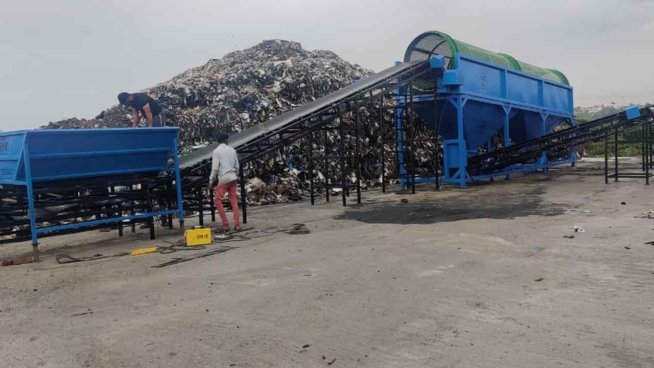 Biomining | కోరుట్లలో బయోమైనింగ్ ద్వారా చెత్త శుద్ధికి శ్రీకారం