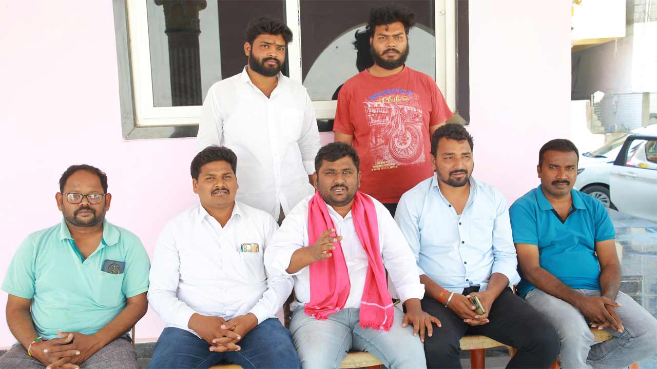 ఇప్పటికైనా సీఎం రేవంత్ రెడ్డి అబద్ధాలు మానుకోవాలి.. బీఆర్ఎస్వీ నాయకుడు నాగార్జున హితవు