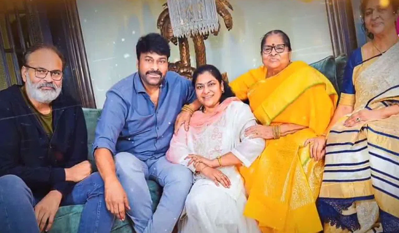 Anjana Devi|అనారోగ్యం త‌ర్వాత తొలిసారి మీడియా ముందుకు వ‌చ్చిన అంజ‌నా దేవి.. ప‌వ‌న్ ఒక్క‌డు మిస్..!