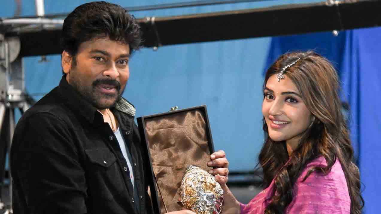 Vishwambhara | ‘విశ్వంభ‌ర’ సెట్‌లో శ్రీలీలకి స్పెష‌ల్ గిఫ్ట్ ఇచ్చిన చిరంజీవి