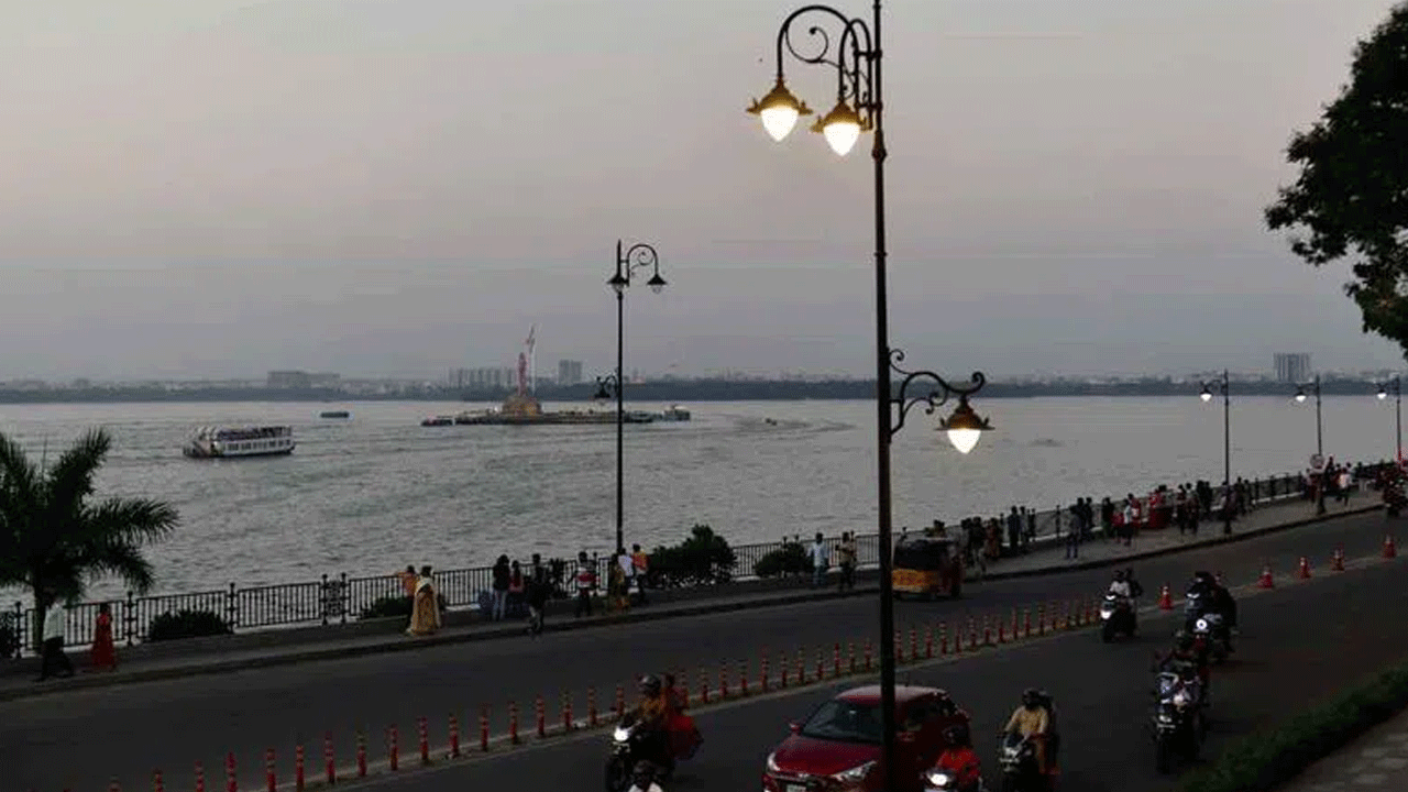 Telangana Weather: తెలంగాణ‌లో రాత్రిపూట త‌గ్గ‌నున్న ఉష్ణోగ్ర‌త‌లు.. రాబోయే 48 గంట‌లు కూల్ వెద‌ర్‌