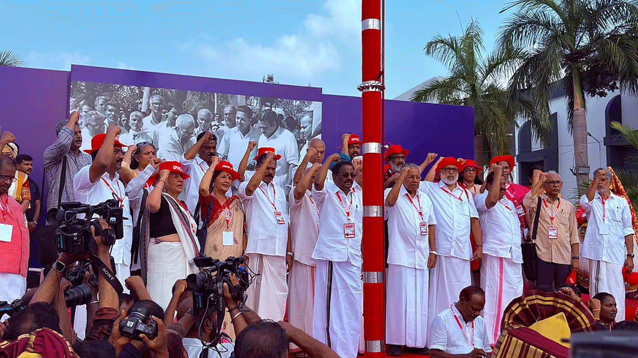 Prakash Karat: మోదీ ఓ నియో-ఫాసిస్ట్‌: ప్ర‌కాశ్ కార‌త్‌