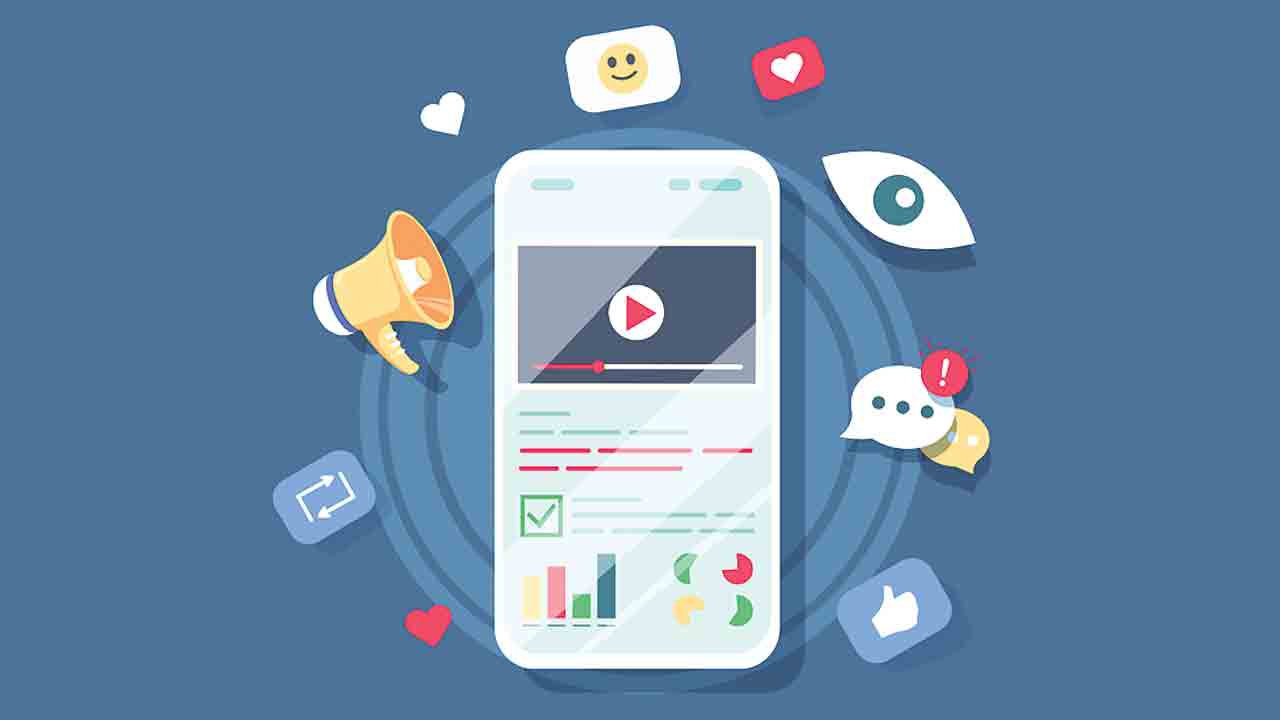 Social Media | వ్యూస్‌ కోసం విలువలకు నీళ్లు!