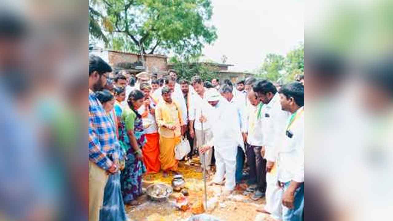 Donthi Madhav Reddy | అర్హులైన వారందరికి ఇందిరమ్మ ఇండ్లు : దొంతి మాధవరెడ్డి