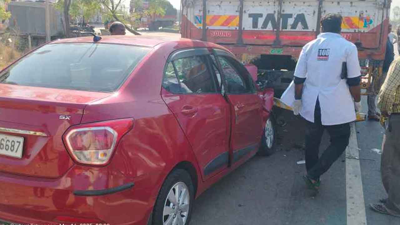 Road accident | డీసీఎంను ఢీ కొన్న కారు.. ముగ్గురికి గాయాలు