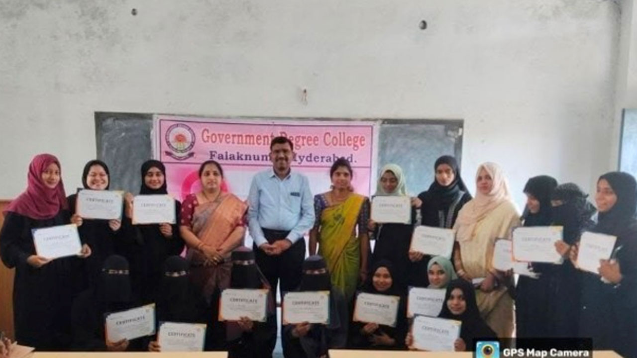 Falaknuma | సమాజంలో సమానంగా ఎదగాలి.. అప్పుడే విజయం : ఎస్ఐ హ‌సీనా