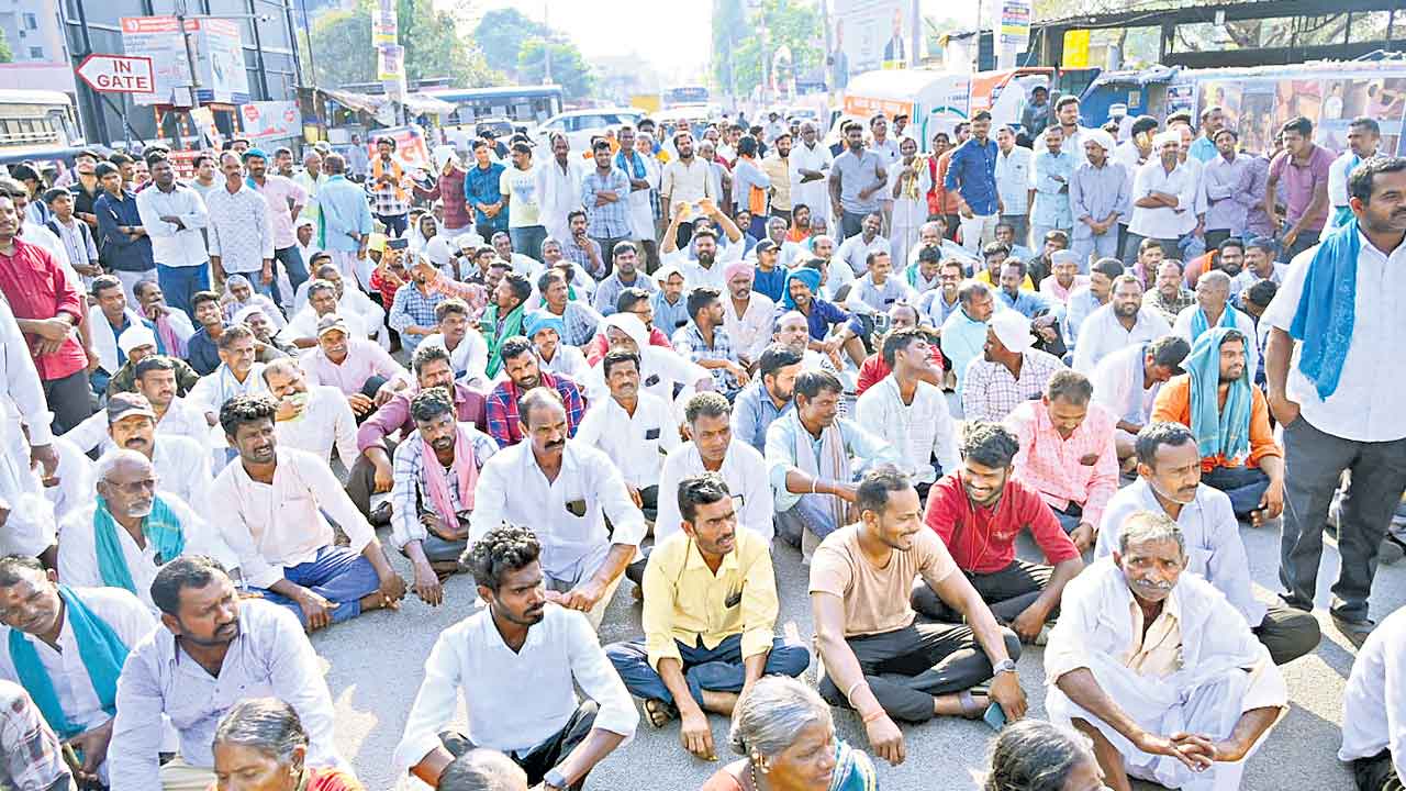 ధర లేక పసుపు రైతు పరేషాన్‌