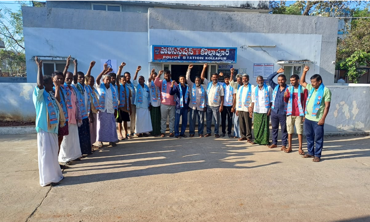 అరెస్టులతో మత్స్యకారుల ఉద్యమాలను ఆపలేరు : బెస్త రాష్ట్ర నాయకులు