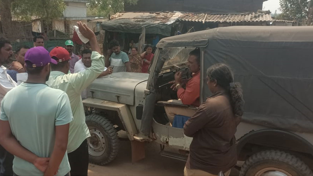Kothagudem | అటవీ అధికారుల విధులకు ఆటంకం.. ఐదుగురిపై ఎఫ్ఐఆర్