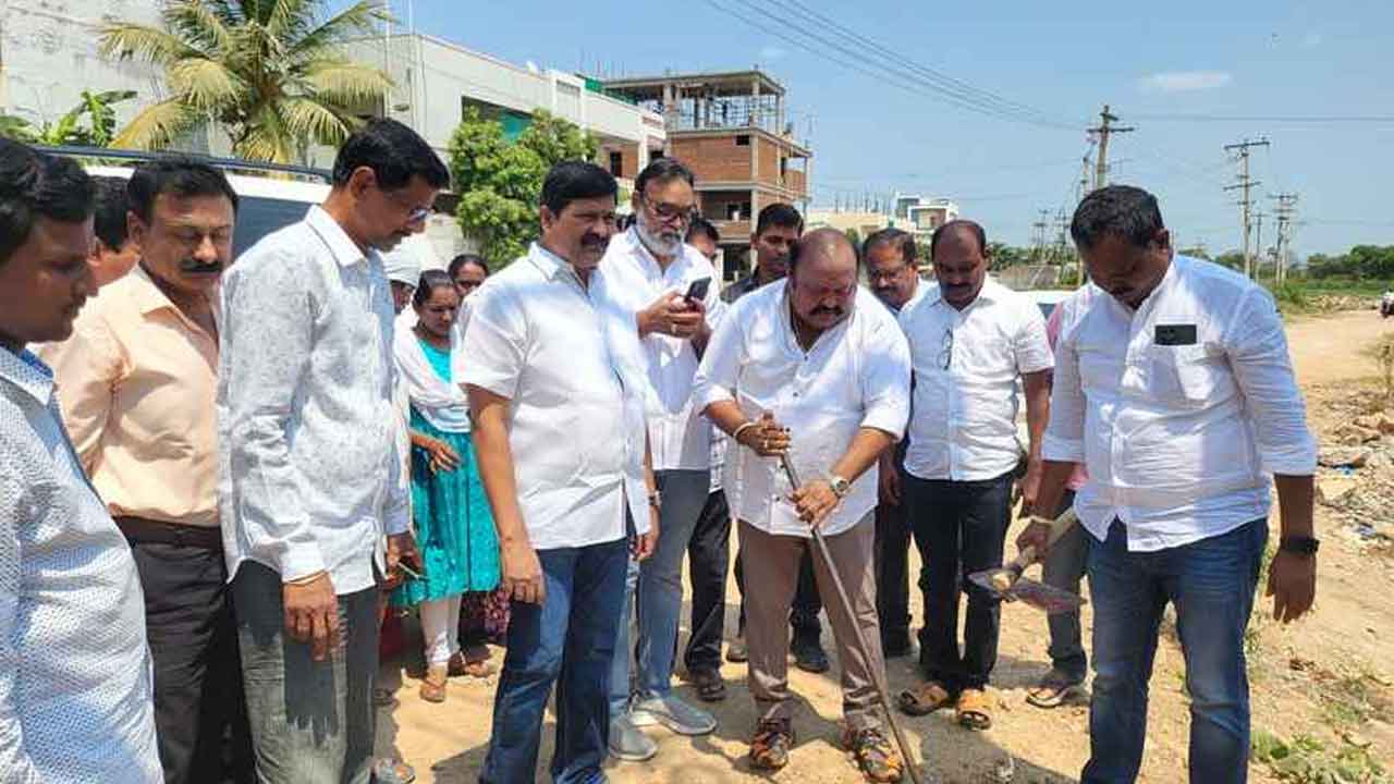 MLA Gangula | కరీంనగర్‌లో అభివృద్ధి పనులను ప్రారంభించిన ఎమ్మెల్యే గంగుల