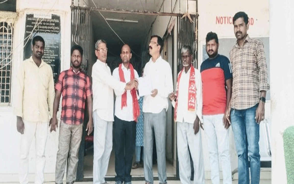 Grama Kantam Lands : గ్రామ కంఠం భూములను కాపాడాలి : జెర్రిపోతుల ధనంజయ