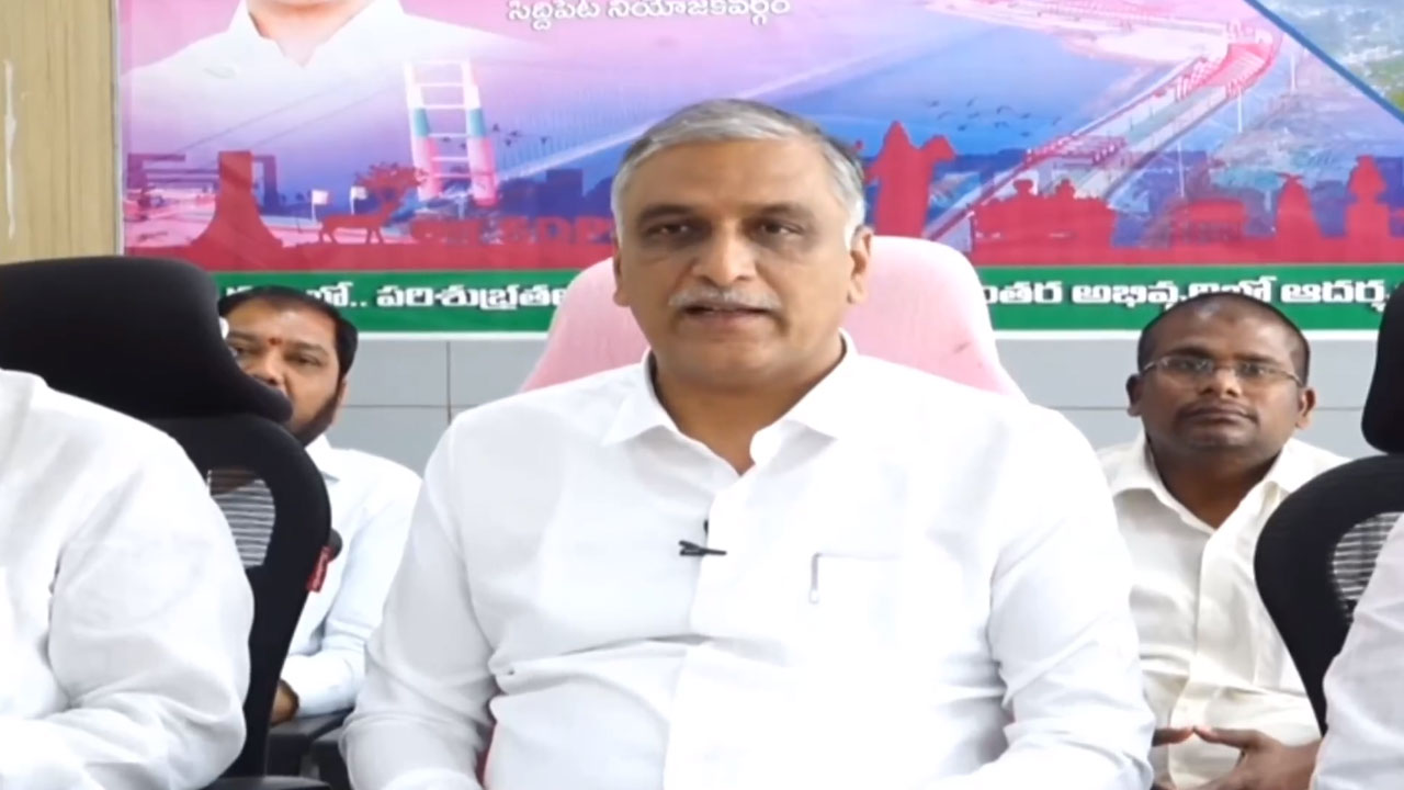 గురుకులాల దుస్థితి కనిపిస్తలేదా రేవంత్‌?