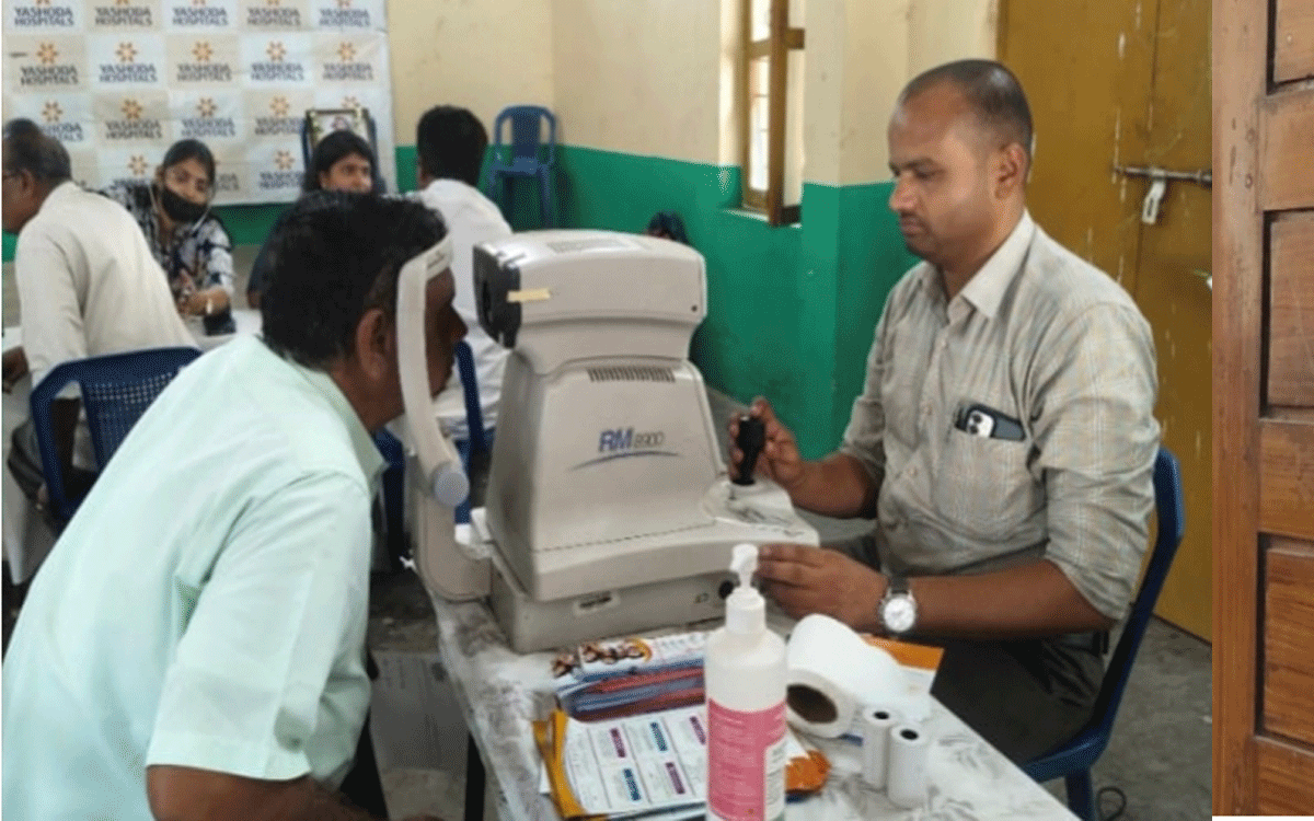 Health Camp : మ‌ధిర ఫొటో అండ్ వీడియోగ్రాఫర్స్ అసోసియేషన్ ఆధ్వర్యంలో హెల్త్ క్యాంప్‌