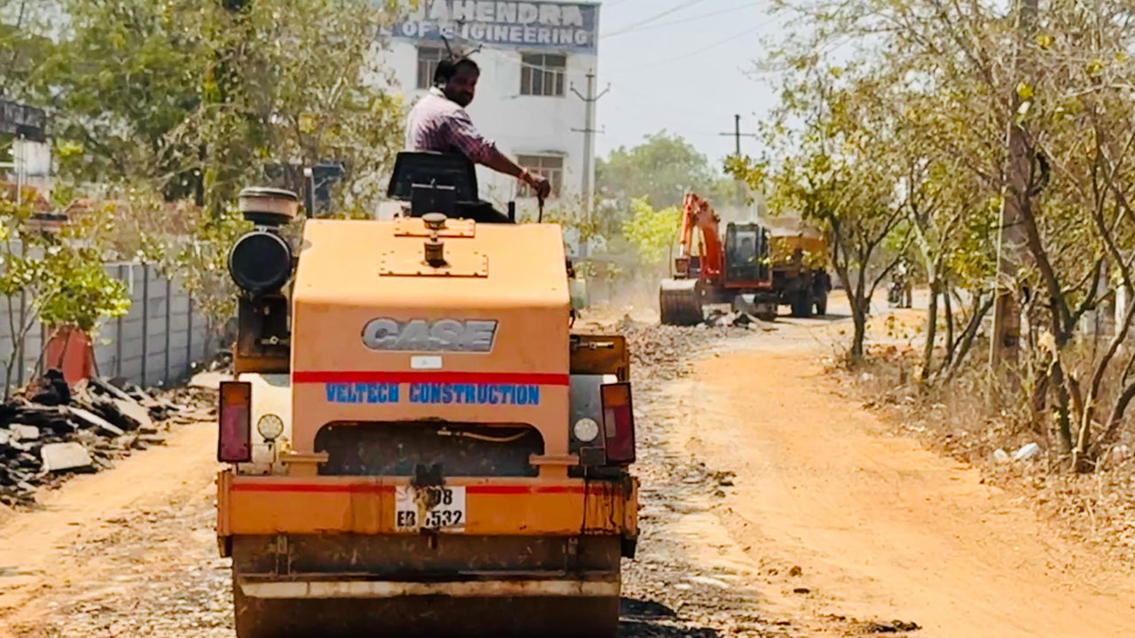 Ibrahimpatnam | బీఆర్‌ఎస్‌ హాయాంలో రోడ్డు పనులకు రూ. 30 కోట్ల నిధులు.. ముమ్మరంగా సాగుతున్న రోడ్డు విస్తరణ పనులు..