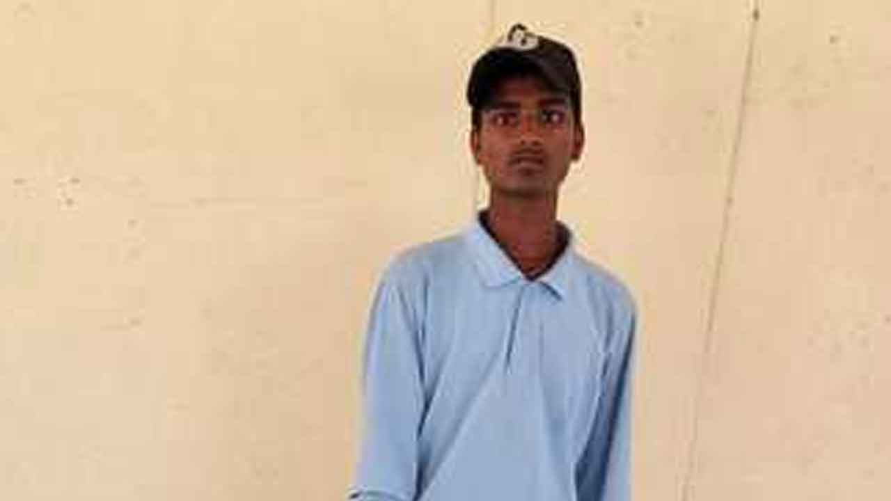 Inter student | పుట్టెడు దుఃఖంలోను పరీక్షకు హాజరైన విద్యార్థి