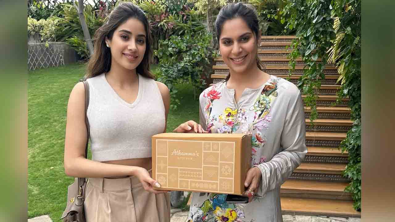 Janhvi Kapoor | జాన్వీ క‌పూర్‌కి స్పెష‌ల్ గిప్ట్ ఇచ్చిన ఉపాస‌న‌