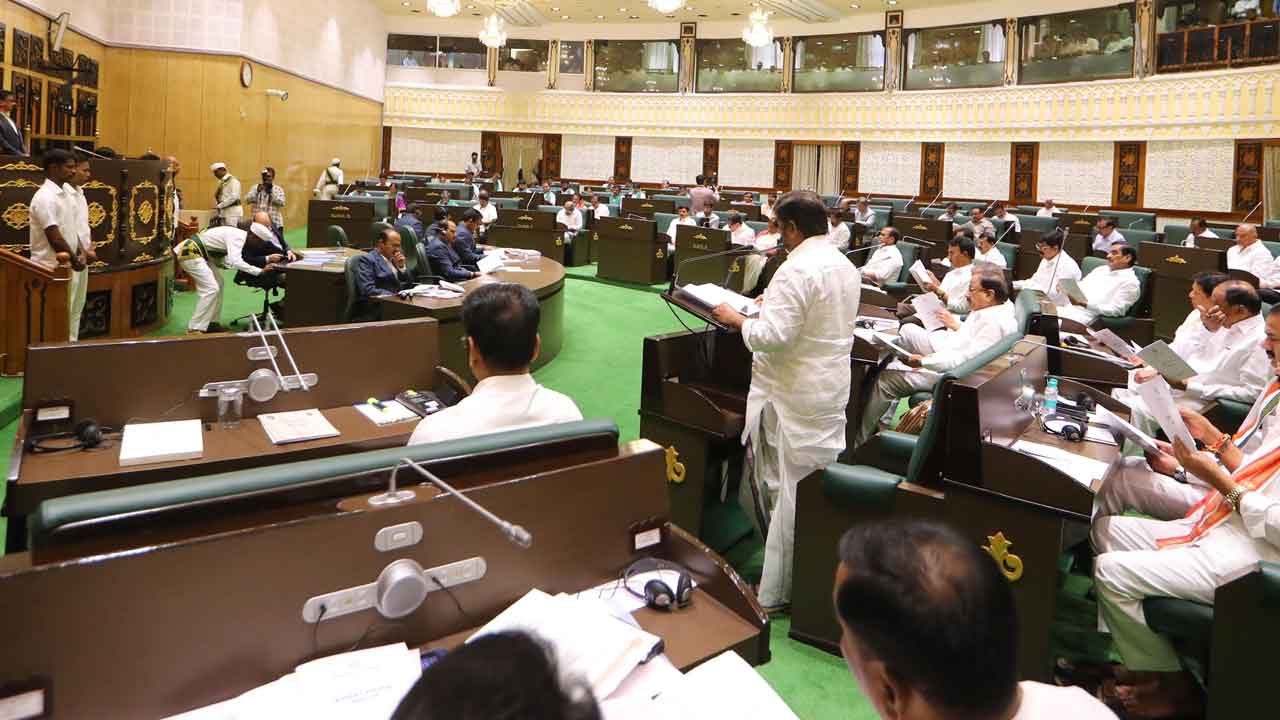 బారెడు సమస్యలకు.. చారెడే నిధులు..