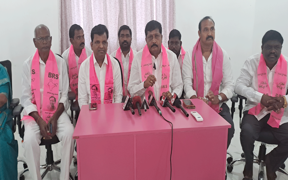 BRS SRPT : కేసీఆర్ జ‌పం చేయ‌కుంటే రేవంత్‌కు పూట గడవదు : మాజీ ఎంపీ బ‌డుగుల‌, మాజీ ఎమ్మెల్యేలు కిశోర్‌, బొల్లం మ‌ల్లయ్య‌