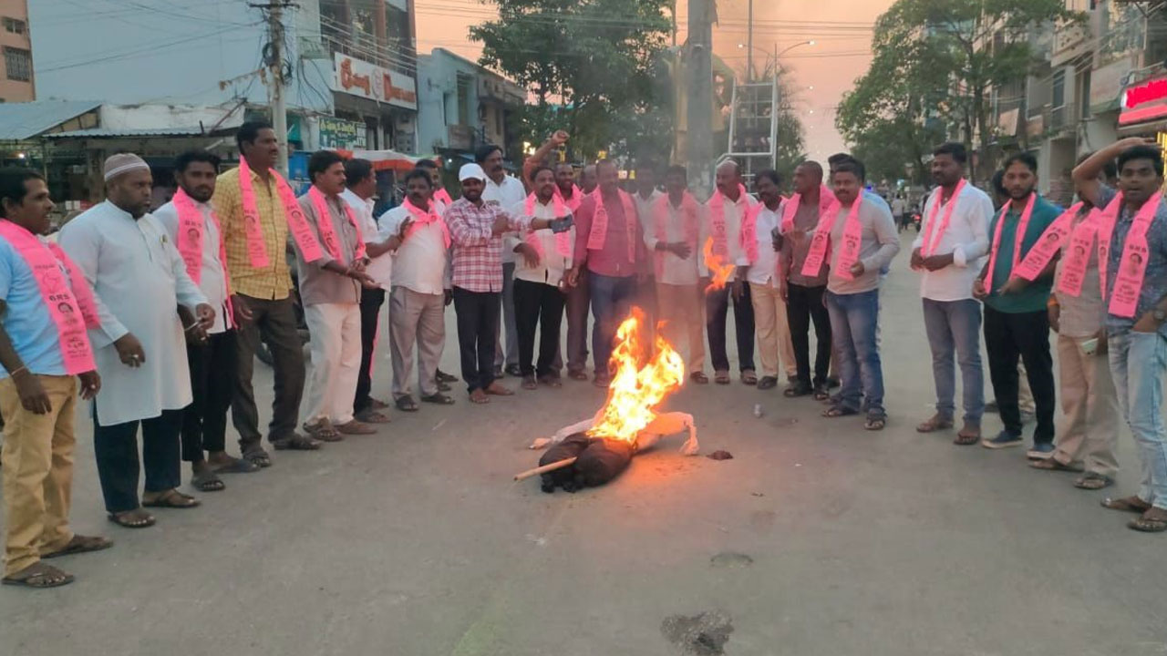Kollapur | సీఎం రేవంత్ రెడ్డి బొమ్మను దగ్ధం చేసిన కొల్లాపూర్ బీఆర్ఎస్ శ్రేణులు