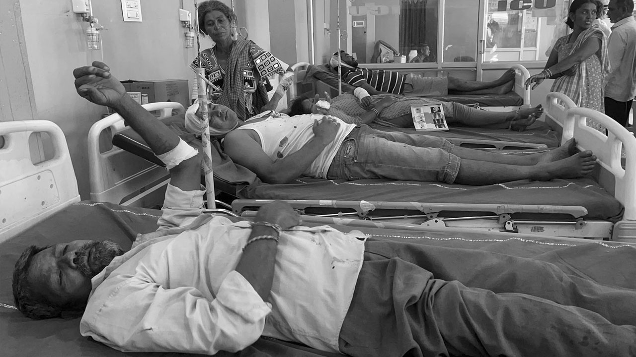 Kollapur | కొల్లాపూర్‌లో ఫ్యాక్షన్ రాజ‌కీయాలు.. బీఆర్ఎస్ నేత‌లపై మార‌ణాయుధాల‌తో దాడి