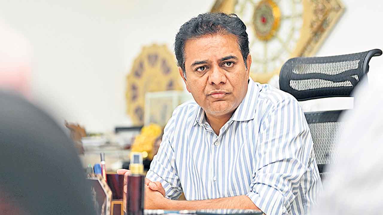 జిల్లాల పర్యటనకు కేటీఆర్‌