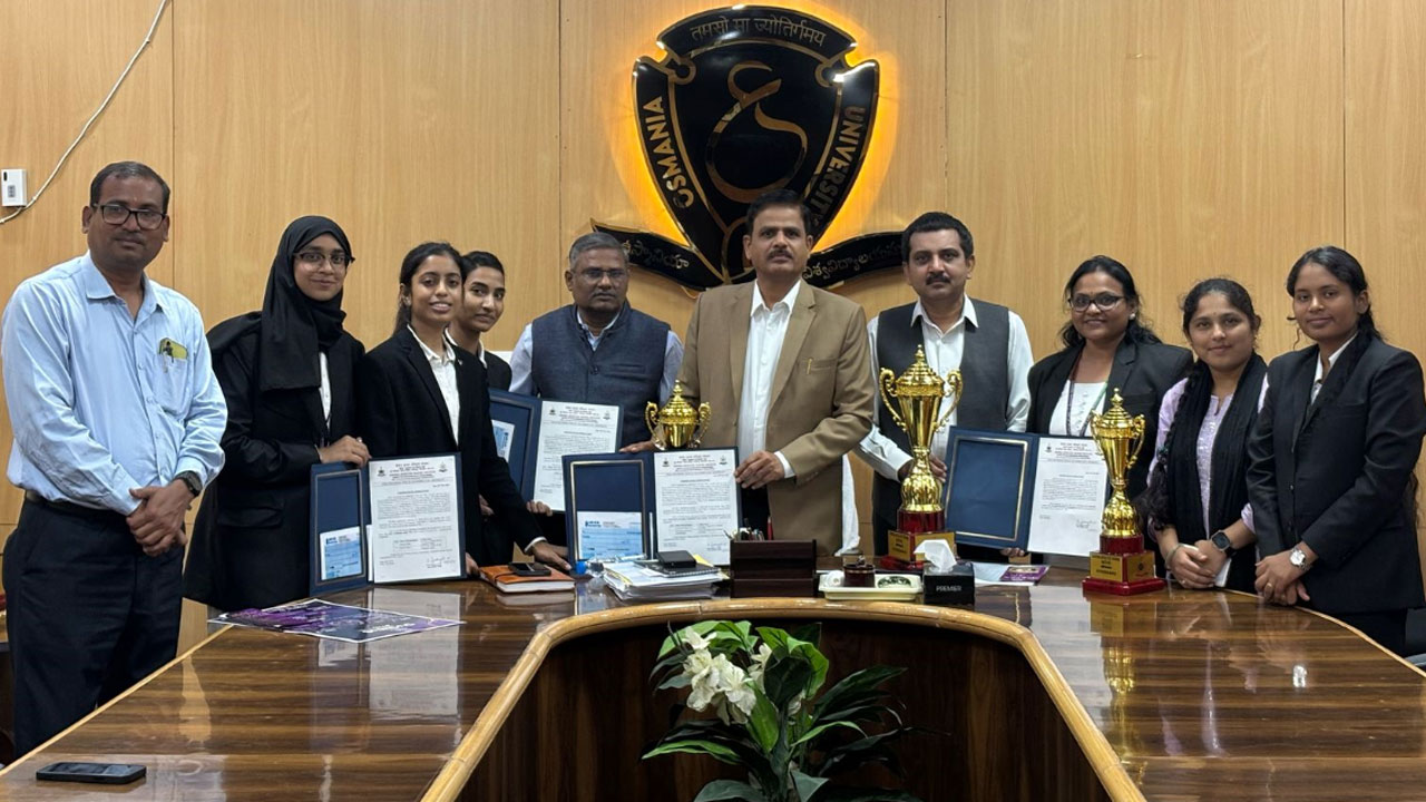 OU Law College | లా కళాశాల విద్యార్థులను అభినందించిన ఓయూ ఉన్నతాధికారులు