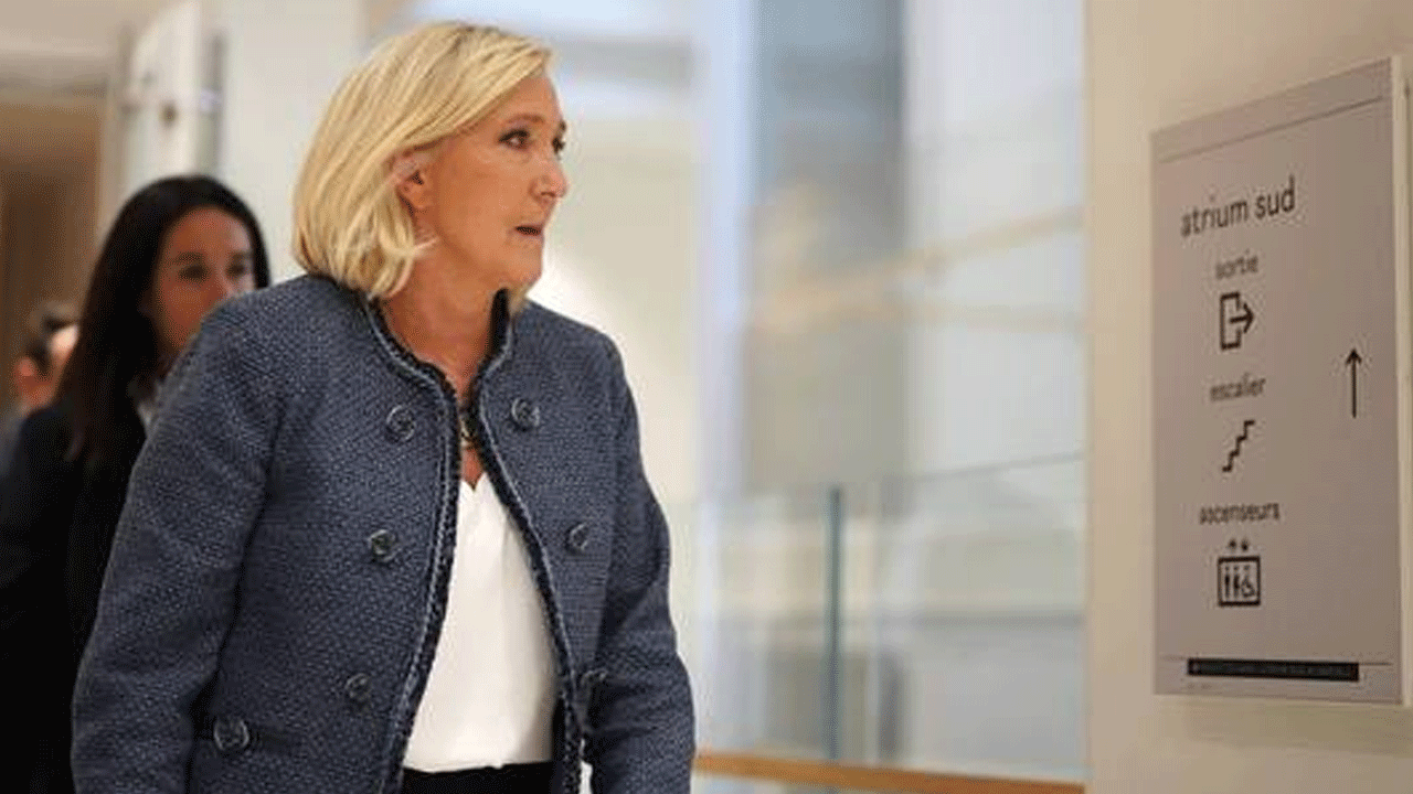 Marine Le Pen: మారిన్ లీపెన్‌పై అయిదేళ్ల నిషేధం.. ఫ్రాన్స్ అధ్య‌క్ష రేసుకు దూరం