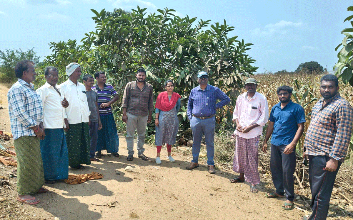 Irrigation water : అవ‌స‌రం మేర‌కే పంట‌ల‌కు త‌డులు ఇవ్వాలి : ఏడీఏ స్వ‌ర్ణ విజ‌య‌చంద్ర‌