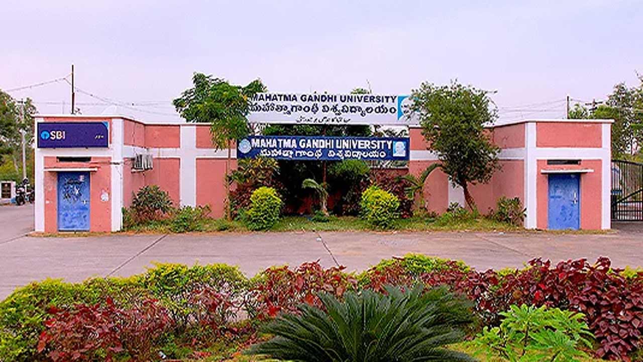 Mahatma Gandhi University | మహాత్మాగాంధీ యూనివర్సిటీ ఇంటర్నల్ కమిటీ చైర్పర్సన్గా వసంత