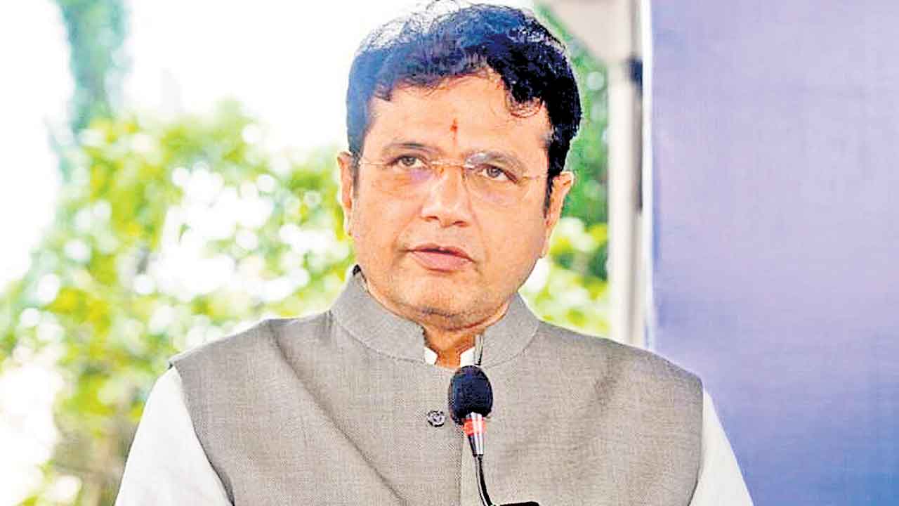 ఫార్ములా ఈ-రేస్‌ నిర్వహణ తప్పుకాదు