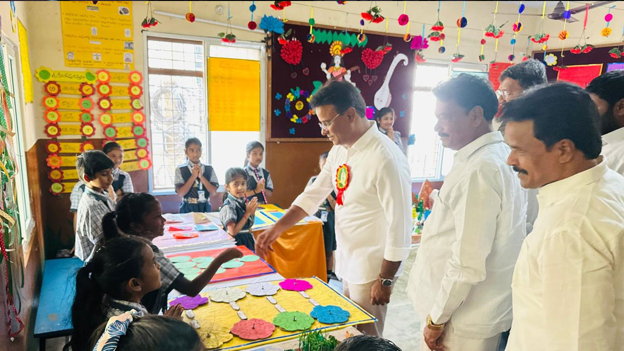 MLA KP Vivekanand | విద్యాల‌యాలు విద్యార్థుల‌ను ఉత్త‌మ పౌరులుగా తీర్చిదిద్దాలి : ఎమ్మెల్యే కేపీ వివేకానంద్